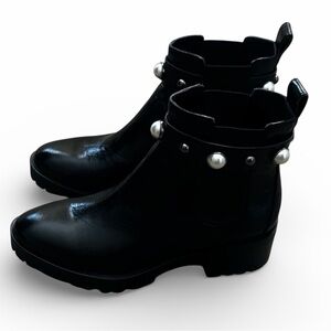 Karl Lagerfeld Paris Pola Black Pearl Studded Ankle Boots Lug Sole 8.5 New